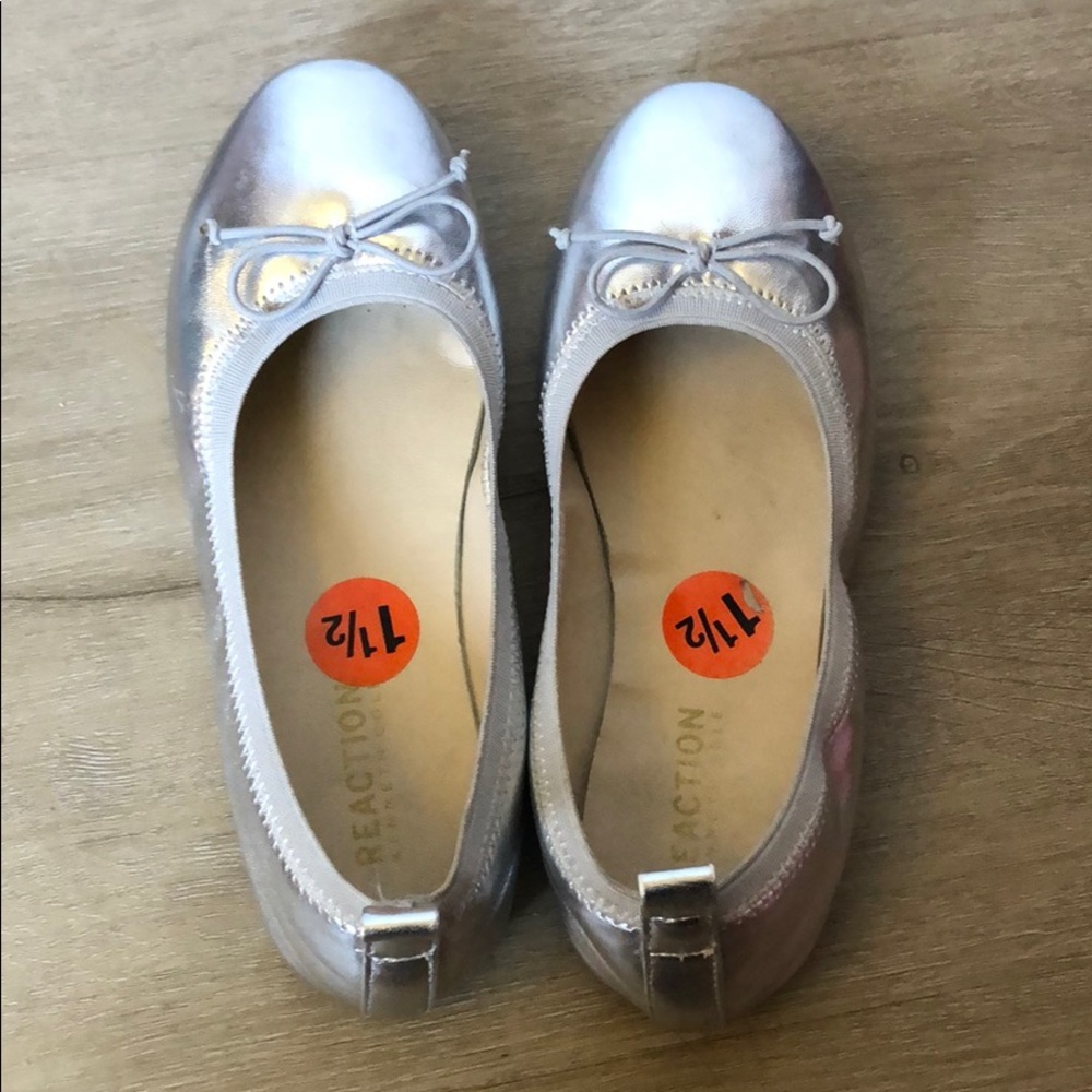 Kenneth Cole girls shoe size 1 1/2